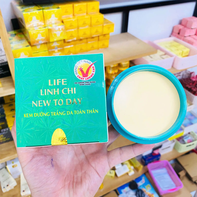 Kem LINH CHI NEW TO DAY ốc sên - đánh giá và giá Alpha Arbutin Serum